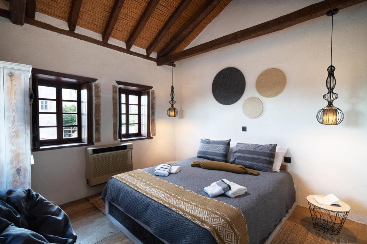 Menexes Suites Μονεμβασιά Εξωτερικό φωτογραφία