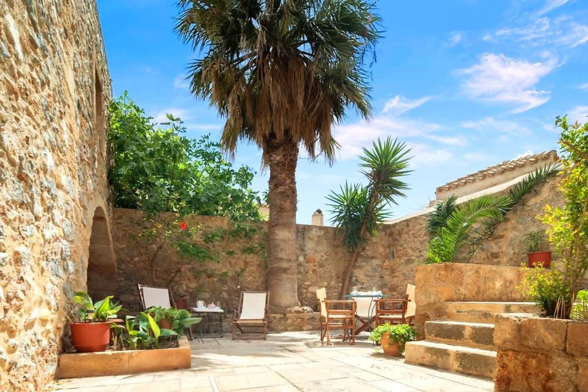 Menexes Suites Μονεμβασιά Εξωτερικό φωτογραφία