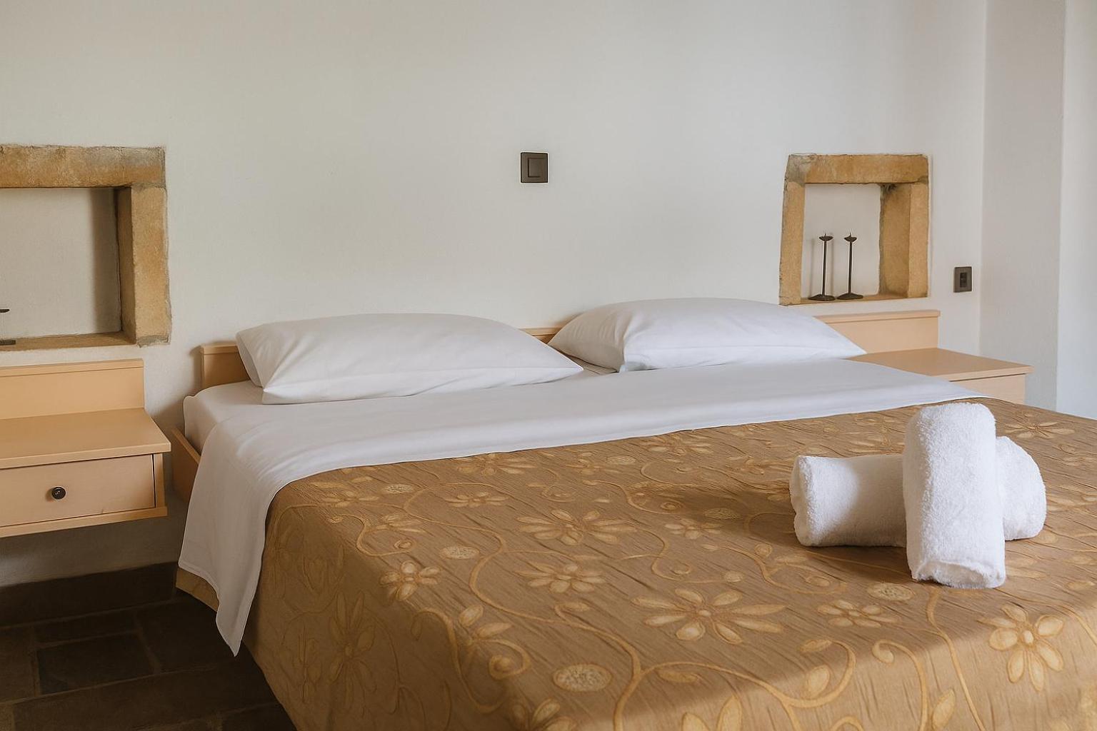 Menexes Suites Μονεμβασιά Εξωτερικό φωτογραφία